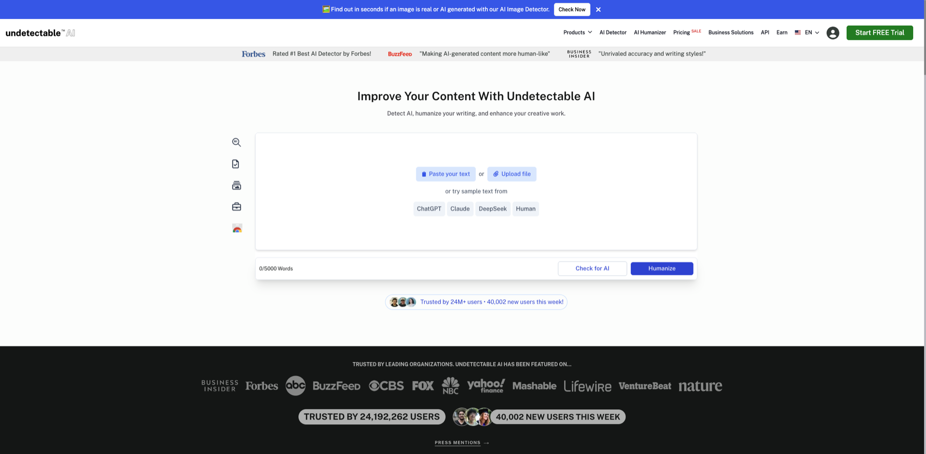 Undetectable AI 编辑界面，标出粘贴、上传、检测和文本优化按钮